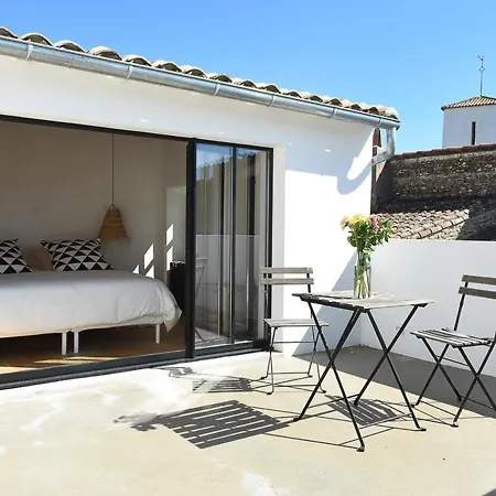 Charme De L'ancien, Renovation De Gamme - Maison Spacieuse Avec Jardin Et Terrasse - Fr-1-434-60 *